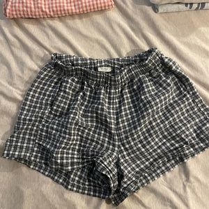 Brandy Melville plaid shorts worn once